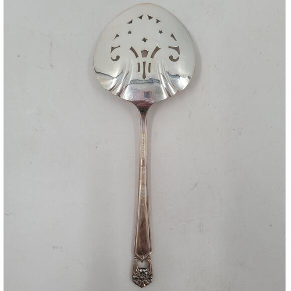 Rogers Brothers Silverplate Eternally Yours Coquette Pierced Tomato Server - Picture 3 of 10